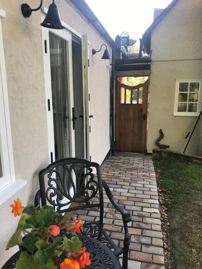Corner House Luxury Bnb Little Dunmow Exterior photo