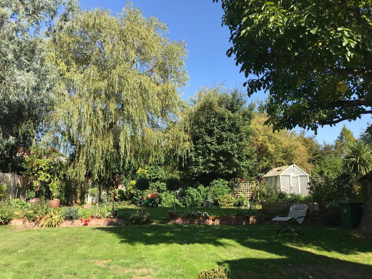 Corner House Luxury Bnb Little Dunmow Exterior photo